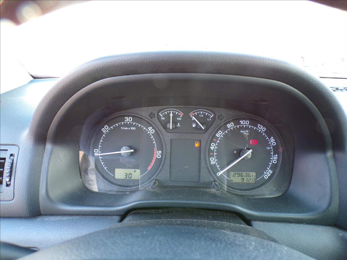 skoda-octavia-1-9-tdi-81kw-digi-klima - 7