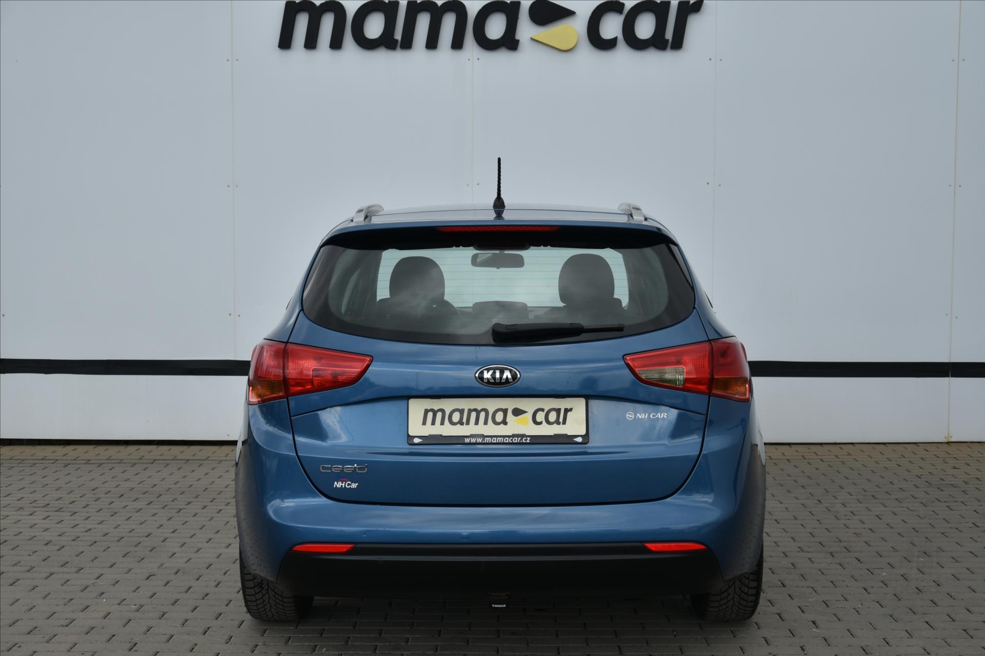 kia-ceed-1-6gdi-99kw-tazne-1-majitel-cr - 5