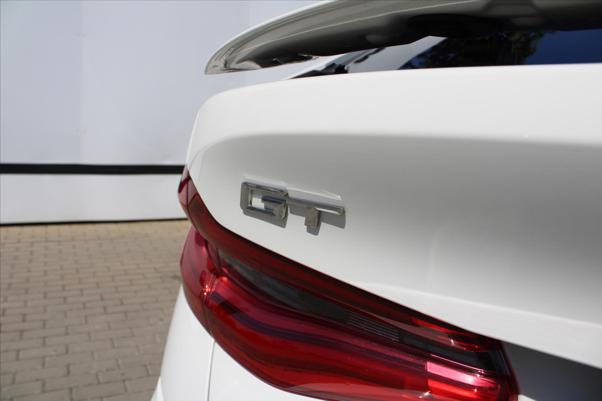 bmw-rada-6-640i-xdrive-gt-250kw-m-paket - 8