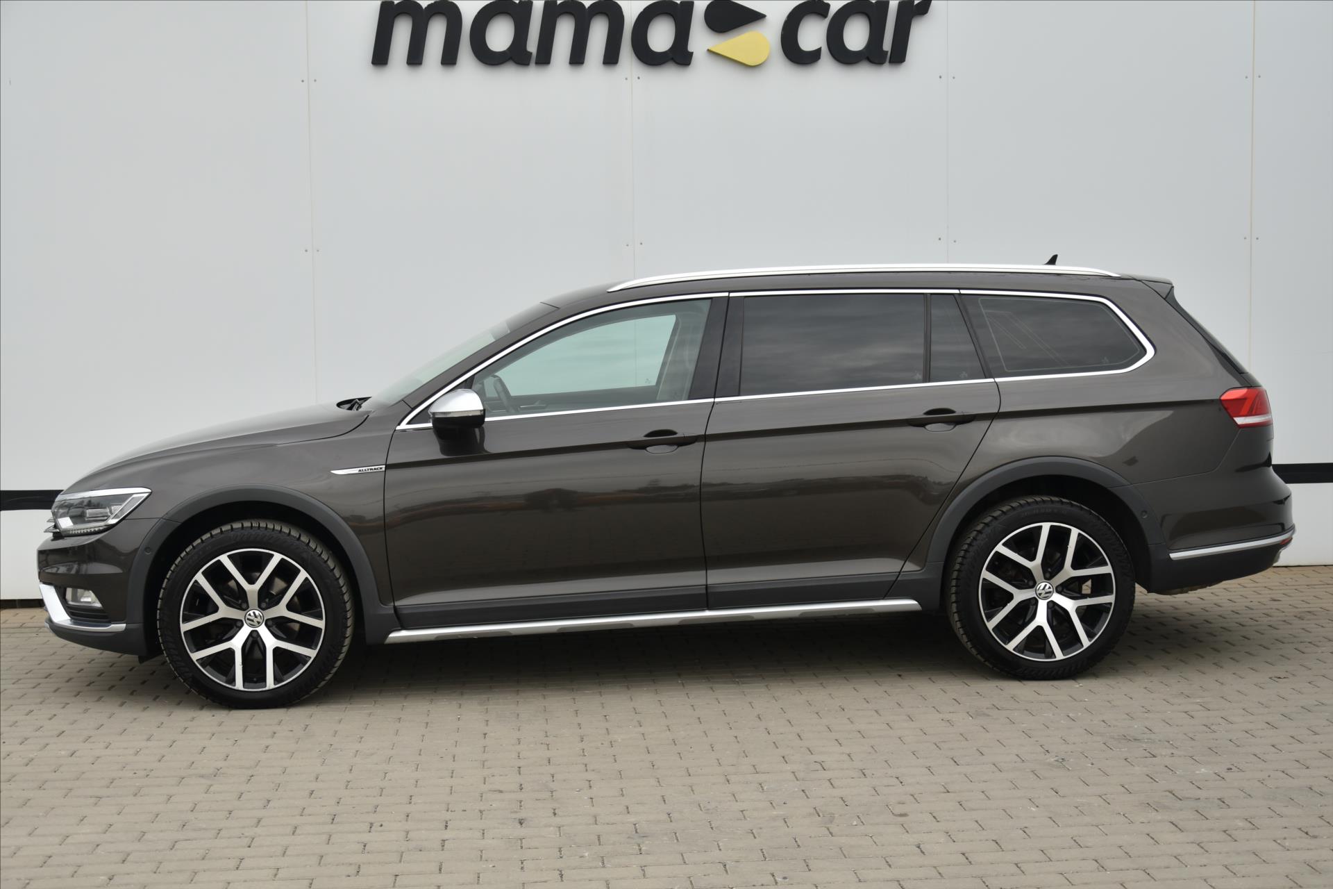 volkswagen-passat-2-0tdi-140kw-4motion-alltrack - 3