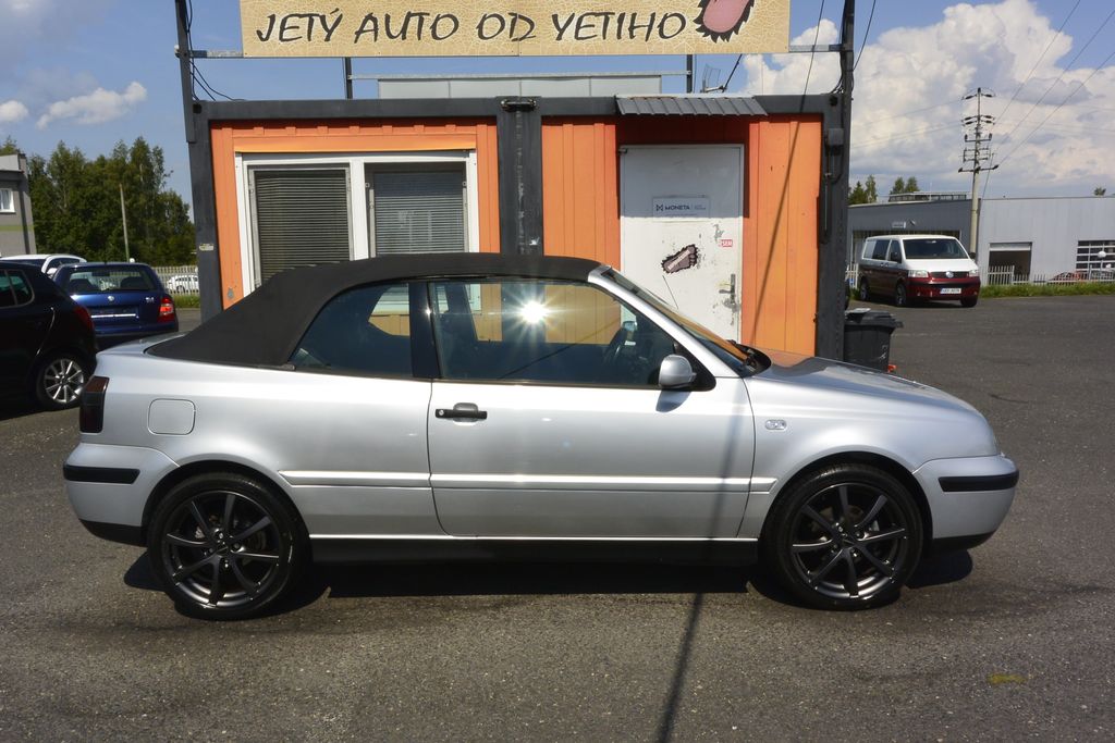 volkswagen-golf-2-0i - 3