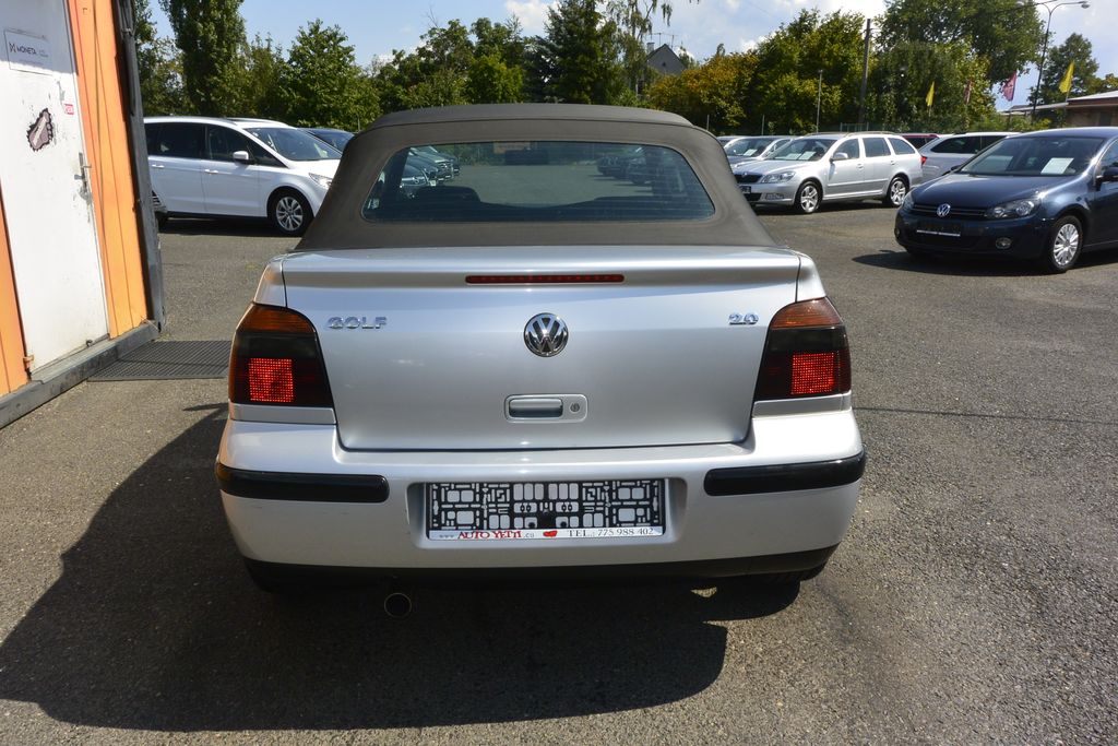 volkswagen-golf-2-0i - 5
