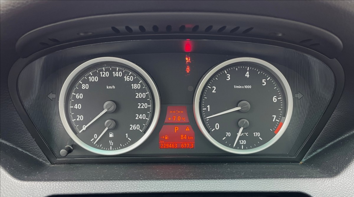 bmw-rada-6-3-0-i-630ci-190kw - 9