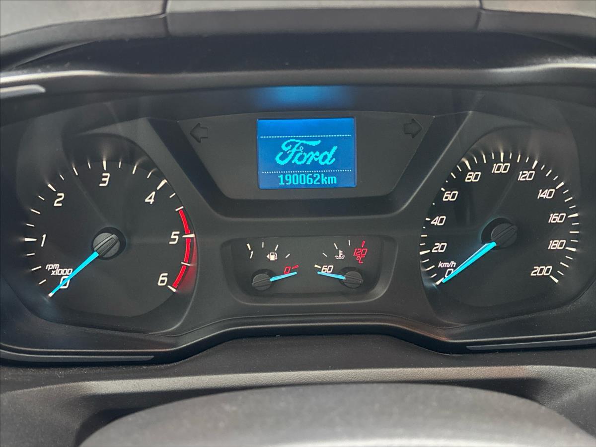 ford-tourneo-custom-2-0-2-0tdci-titanium-l2 - 8