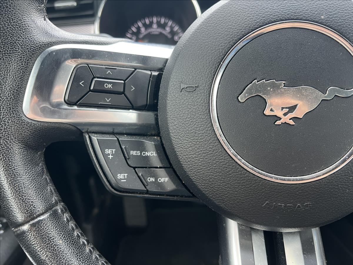 ford-mustang-2-3-ecoboost-manual - 9