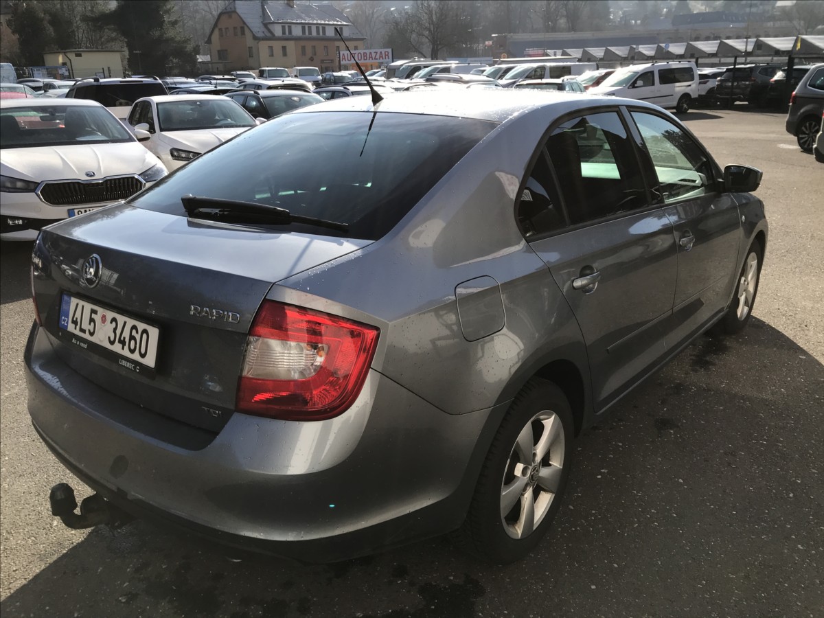 skoda-rapid-1-6-tdi-77kw - 4