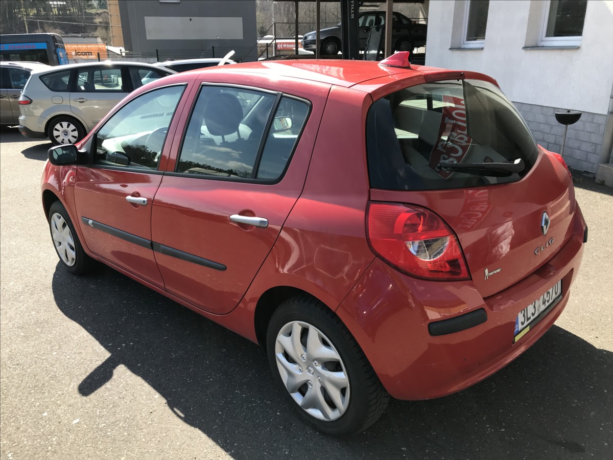 renault-clio-1-2-i-48kw-5dv-ac - 5