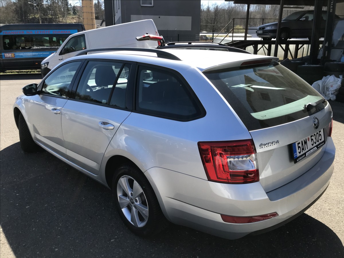skoda-octavia-1-8-tsi-132kw-dsg-combi - 4