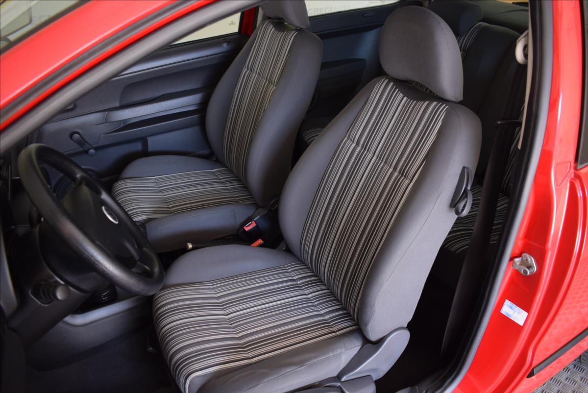 volkswagen-fox-1-2-htp-po-servisu-po-tk - 8