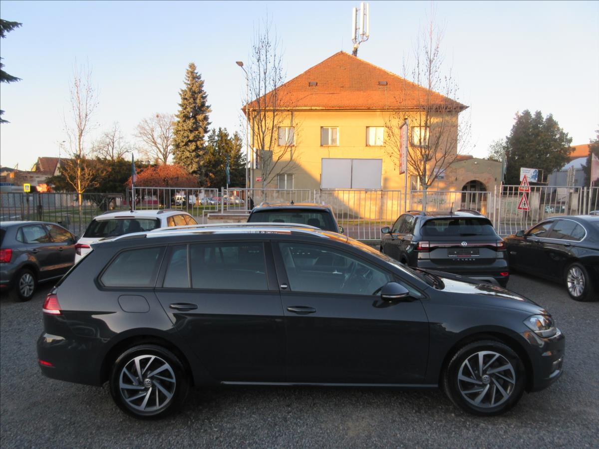 volkswagen-golf-1-5-tsi-110kw-dsg-edice-sound - 3