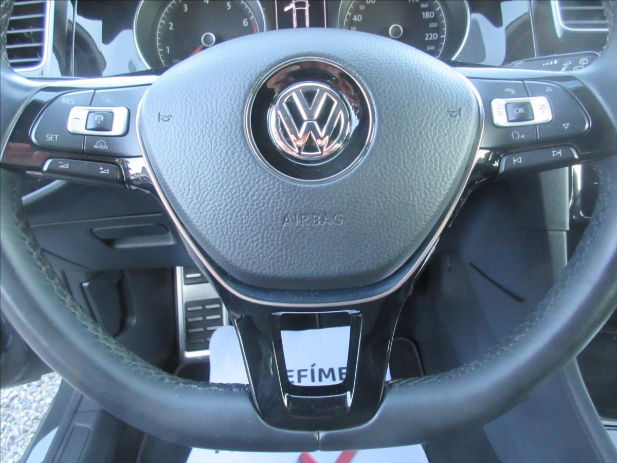 volkswagen-golf-1-5-tsi-110kw-dsg-edice-sound - 8