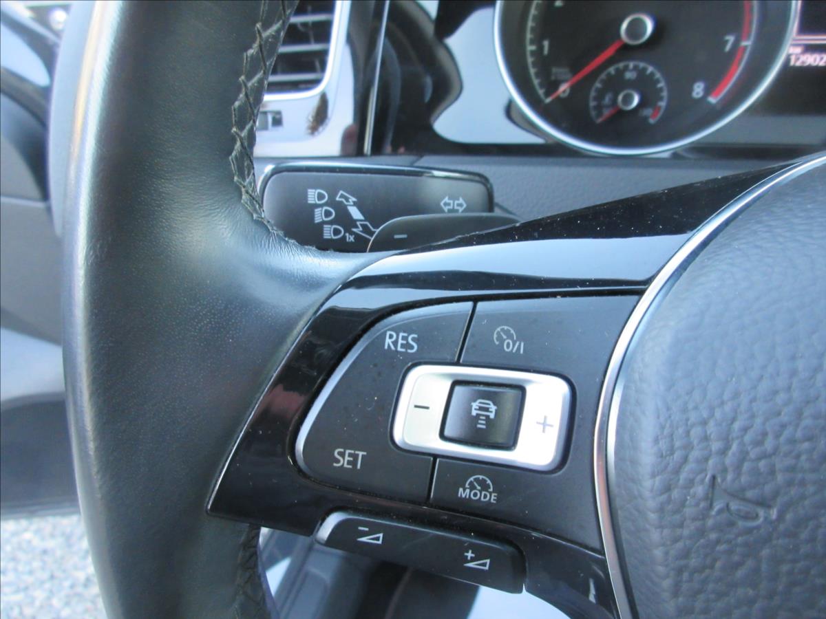 volkswagen-golf-1-5-tsi-110kw-dsg-edice-sound - 9