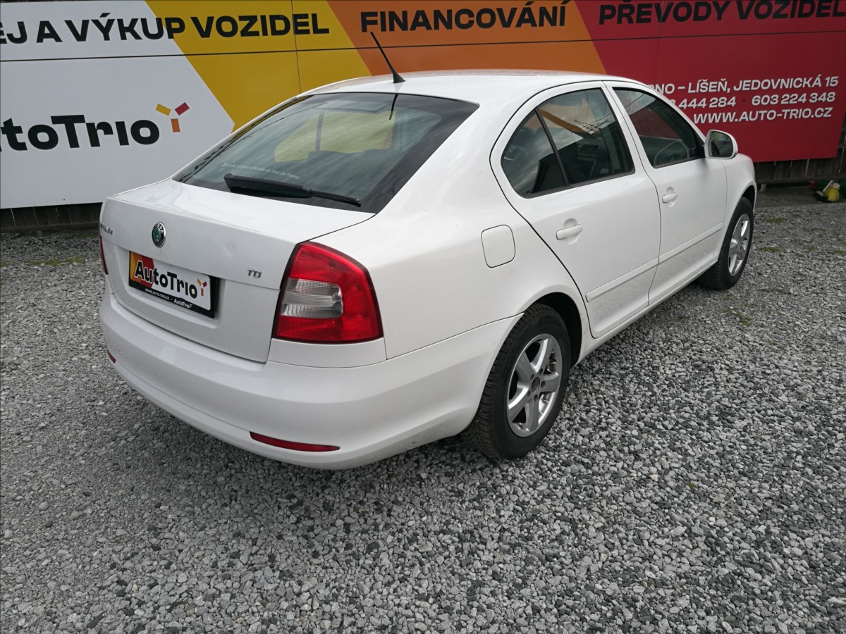 skoda-octavia-1-6-tdi-ambiente - 2