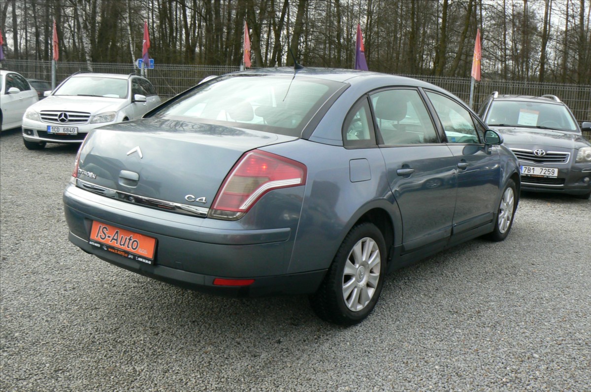 citroen-c4-1-6-i-16v-1-majitel-cr - 4