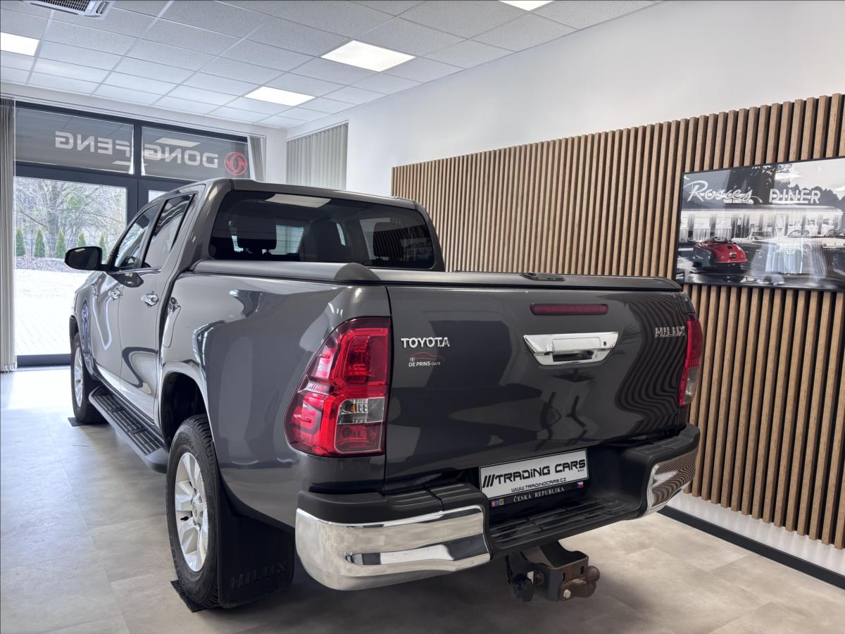 toyota-hilux-2-4-d4-cat - 5