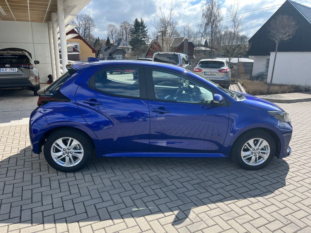 toyota-yaris-1-5-hybrid-e-cvt-comfort - 6