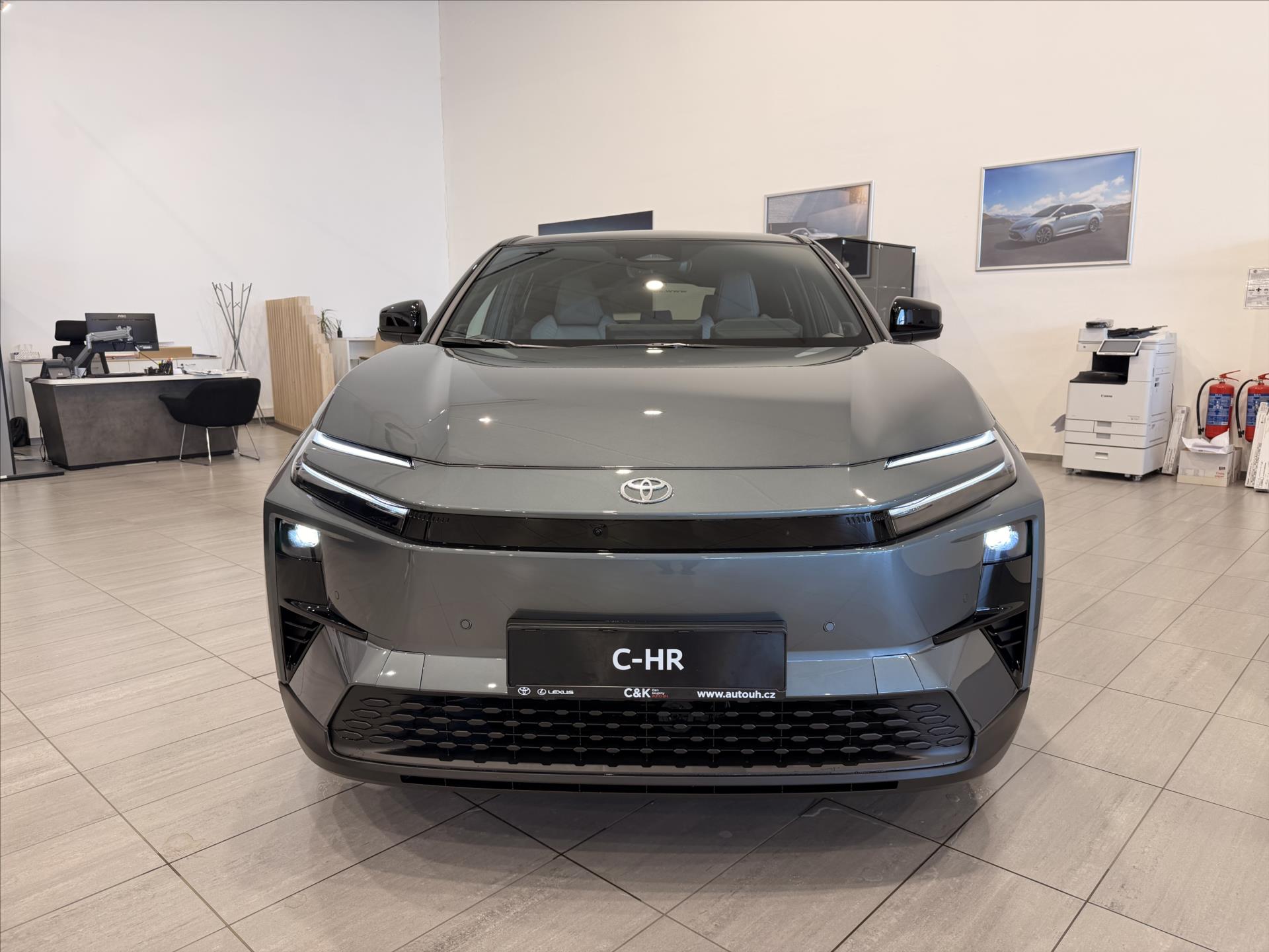 toyota-c-hr-executive-bev-77kwh-343k-awd - 1