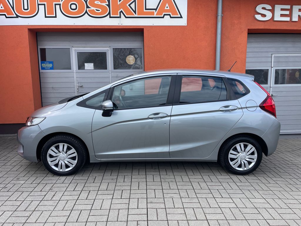 honda-jazz-1-3-i-vtec-75kw-1-maj - 2