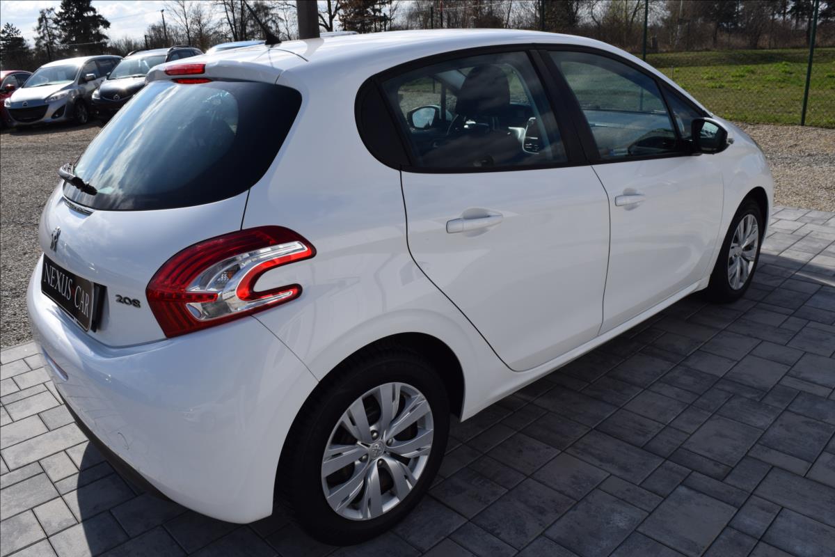 peugeot-208-1-4-hdi-50kw-nizke-km-klima - 4
