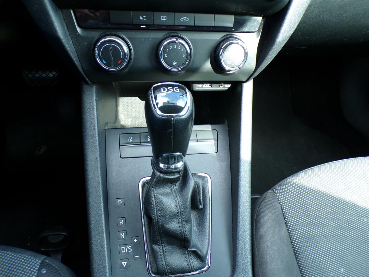 skoda-octavia-1-2-tsi-automat - 9