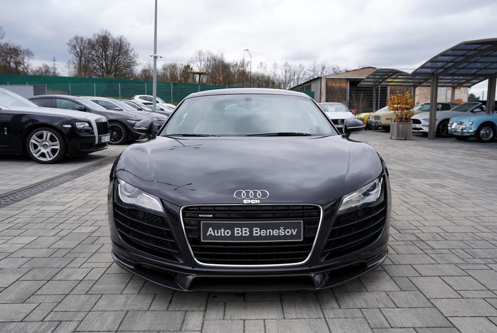 Audi R8 4.2 TFSI/Quattro/ČR/520PS !!!!
