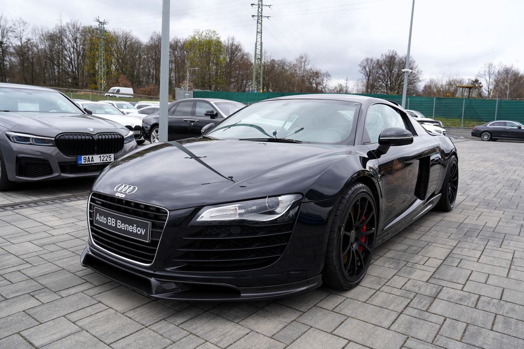 audi-r8-4-2-tfsi-quattro-cr-520ps - 1