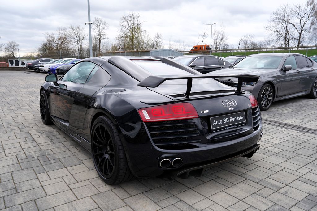 audi-r8-4-2-tfsi-quattro-cr-520ps - 3