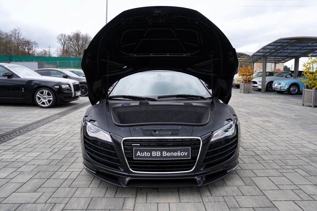 audi-r8-4-2-tfsi-quattro-cr-520ps - 8