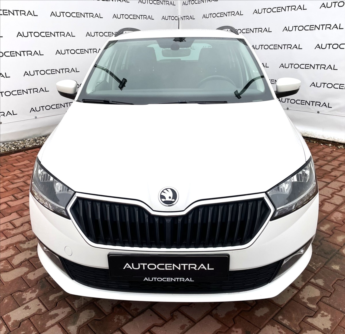 skoda-fabia-1-0-tsi-1-maj-cr-po-servisu - 1