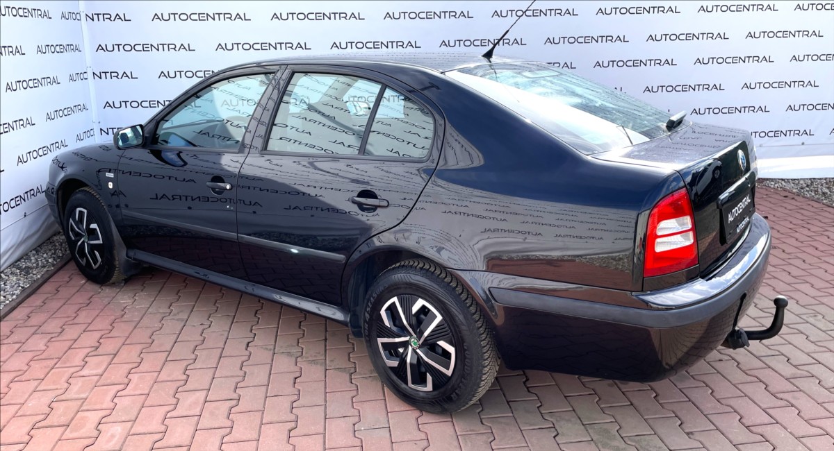 skoda-octavia-1-6-i-selection-75kw-130t-km-po-servisu - 5