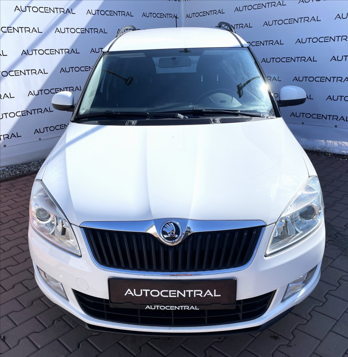 skoda-roomster-1-2-tsi-style-63kw-po-servisu - 1