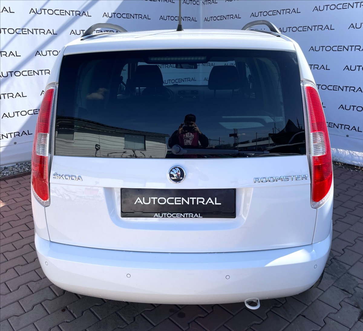 skoda-roomster-1-2-tsi-style-63kw-po-servisu - 4