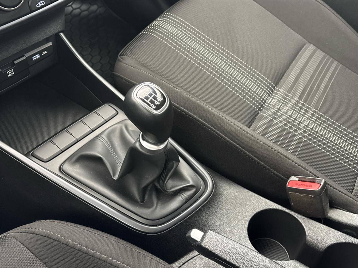 hyundai-i20-1-2-i-comfort-club - 8