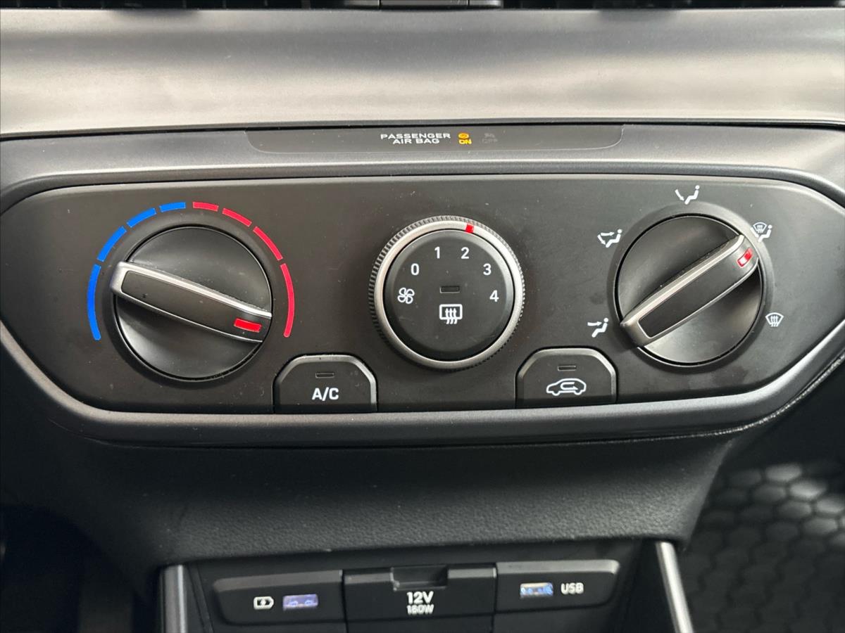 hyundai-i20-1-2-i-comfort-club - 9