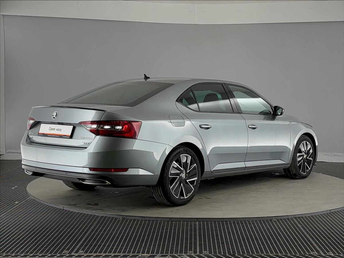 skoda-superb-2-0-tdi-sportline-4x4-7dsg - 1