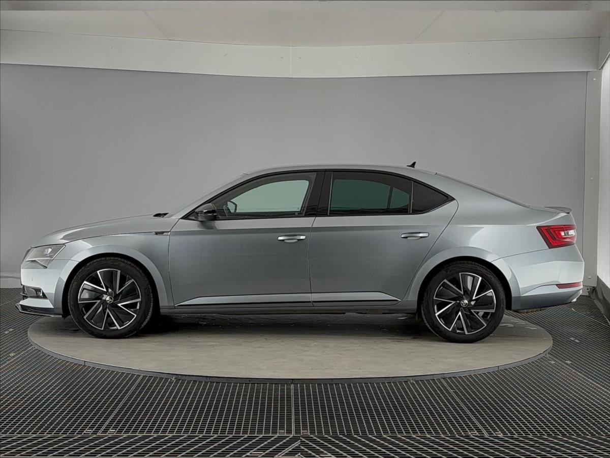 skoda-superb-2-0-tdi-sportline-4x4-7dsg - 2