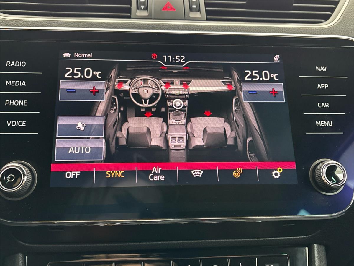 skoda-superb-2-0-tdi-sportline-4x4-7dsg - 8