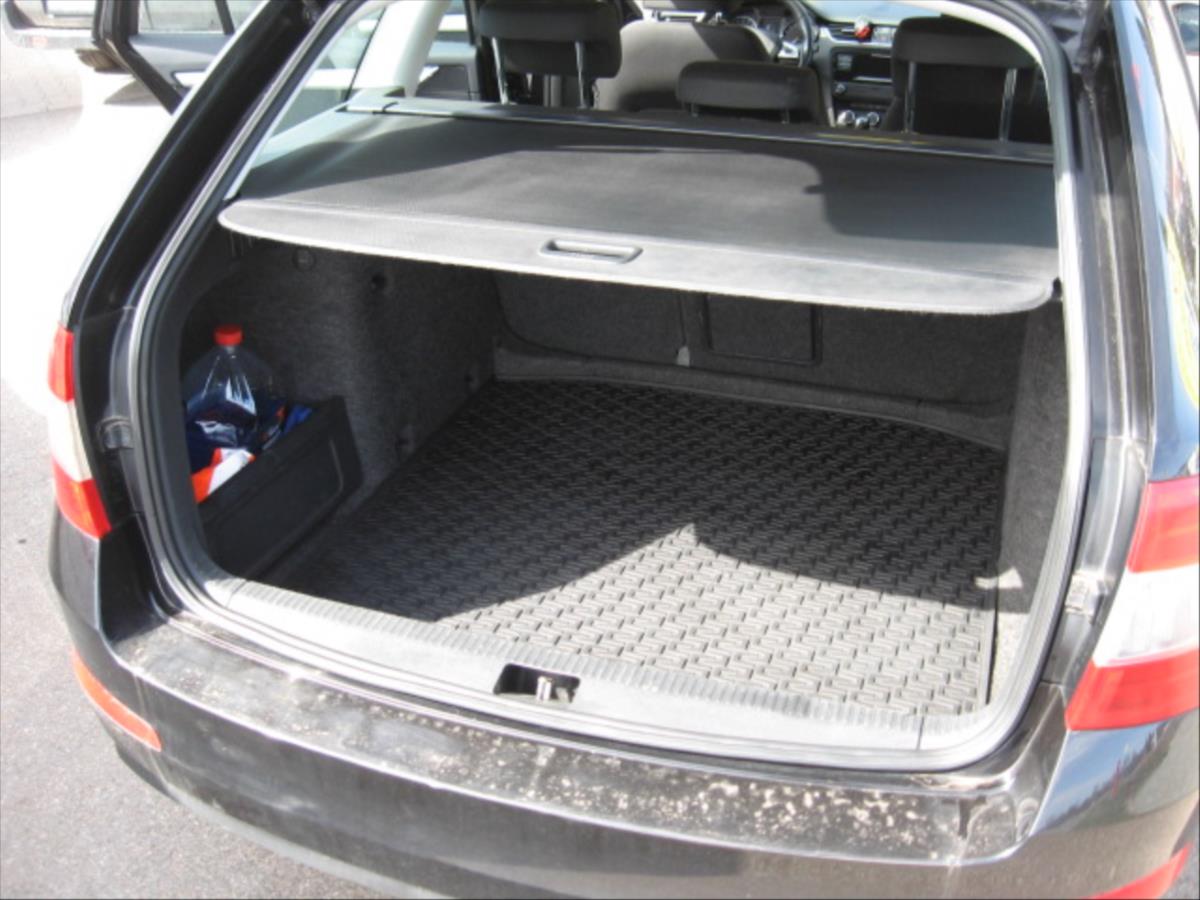 skoda-octavia-2-0-tdi-110-kw - 7