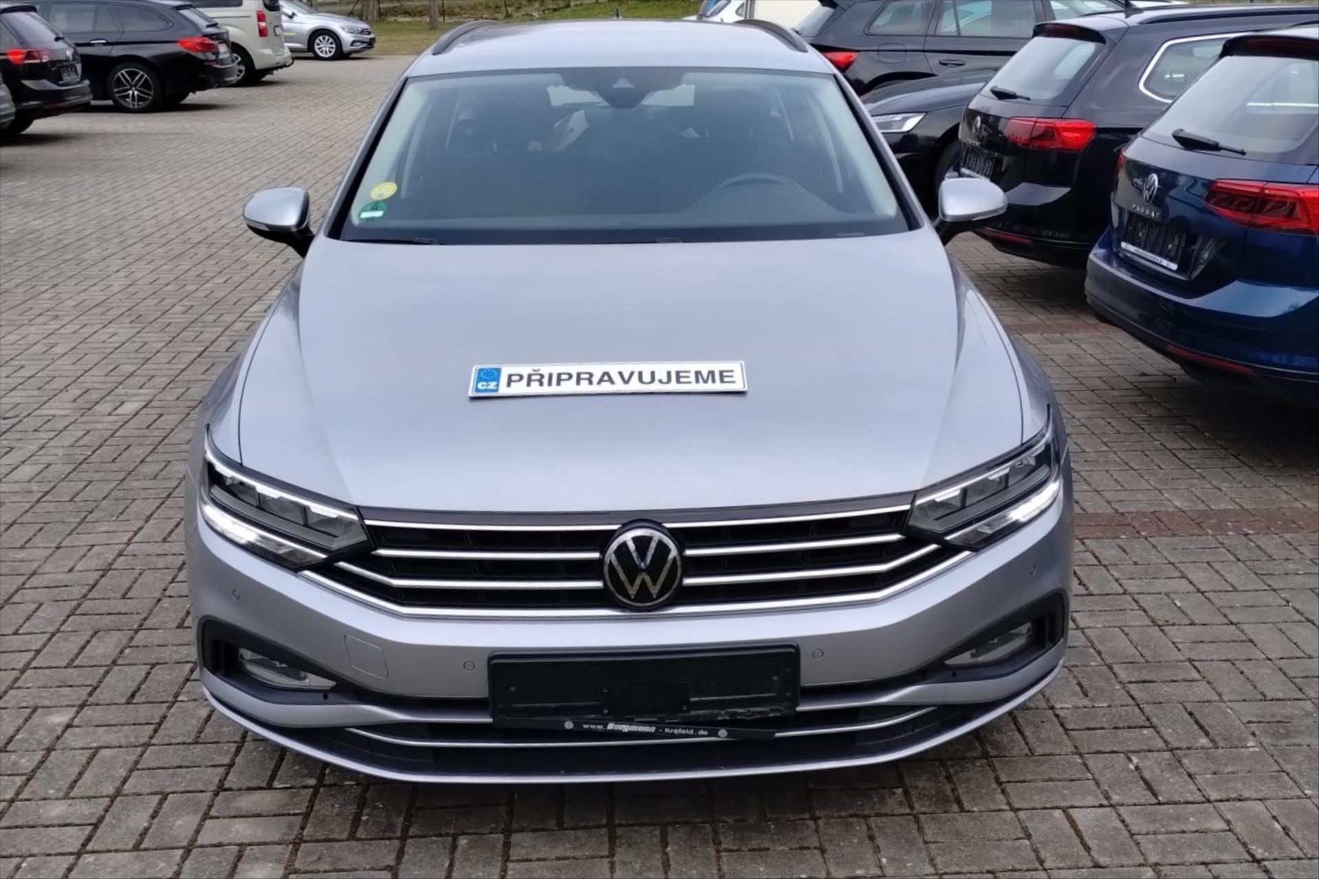 Volkswagen Passat 2,0 TDI 110KW DSG BUSINESS VŮZ PŘIPRAVUJEME K PRODEJI