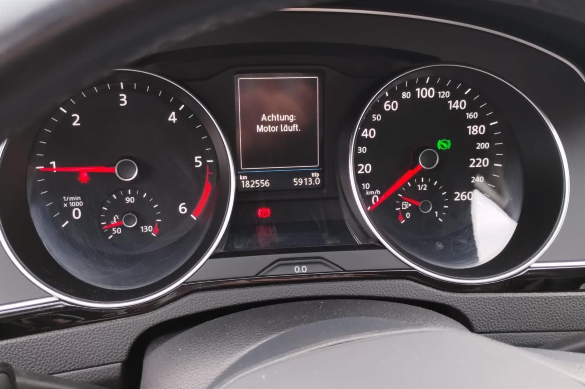 volkswagen-passat-2-0-tdi-110kw-dsg-business-vuz-pripravujeme-k-prodeji - 3