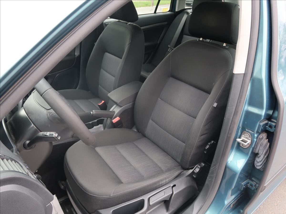 skoda-octavia-2-0-tdi-103kw-novecr-4x4-s-kn - 9