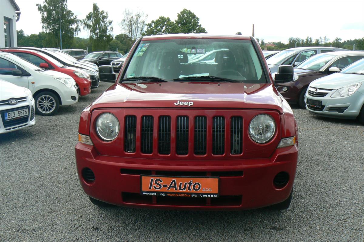 jeep-patriot-2-4-sport-mt-4x4-plyn - 2