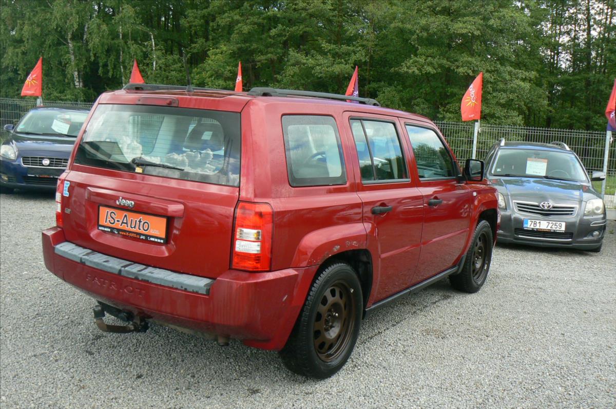 jeep-patriot-2-4-sport-mt-4x4-plyn - 4