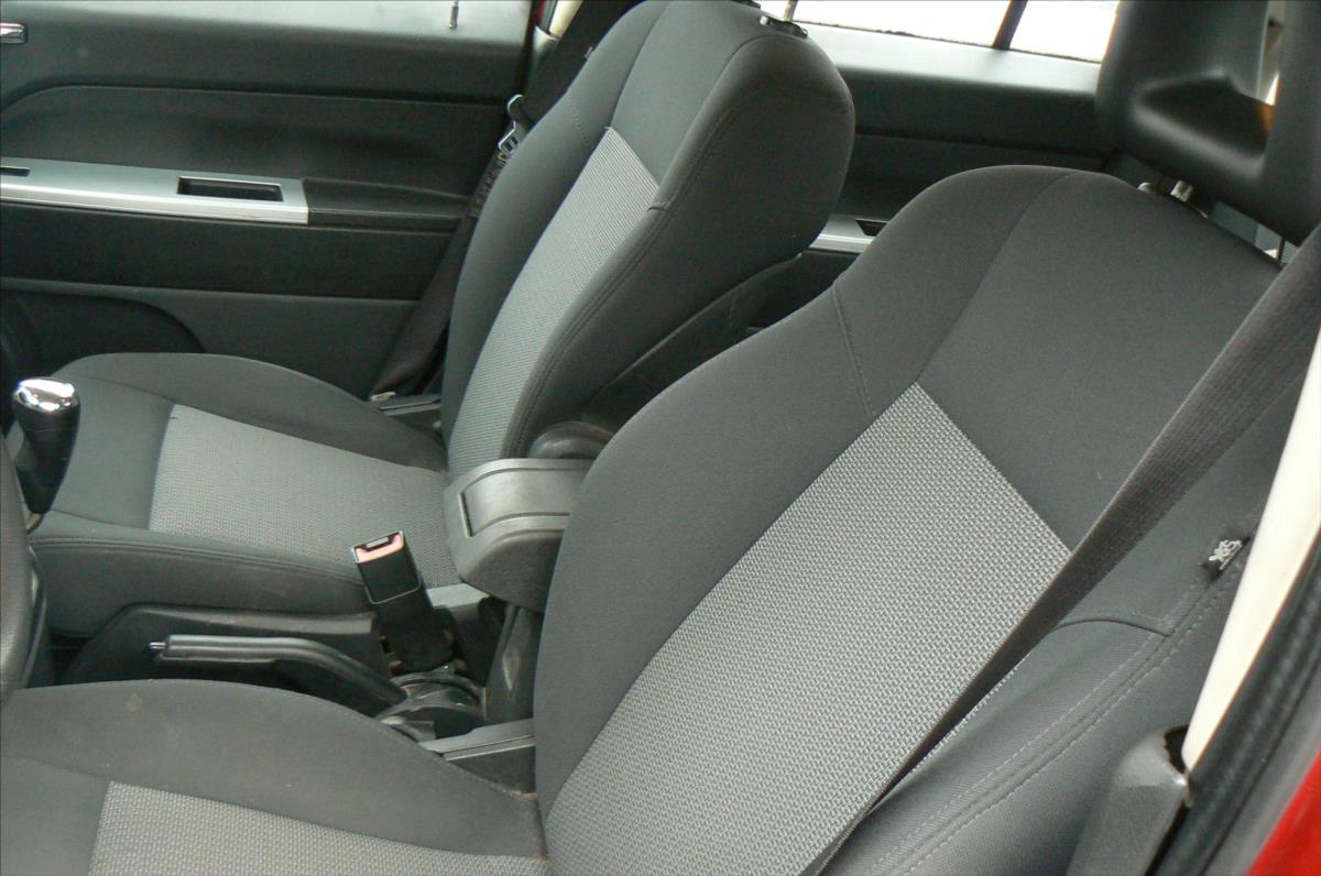 jeep-patriot-2-4-sport-mt-4x4-plyn - 9