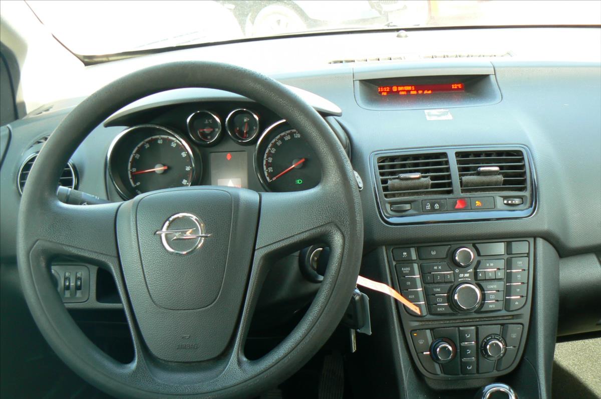 opel-meriva-1-4-selection - 8