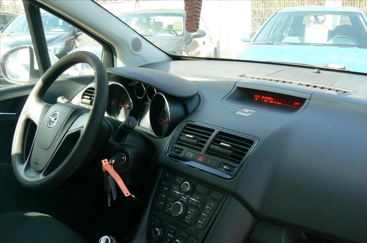 opel-meriva-1-4-selection - 9