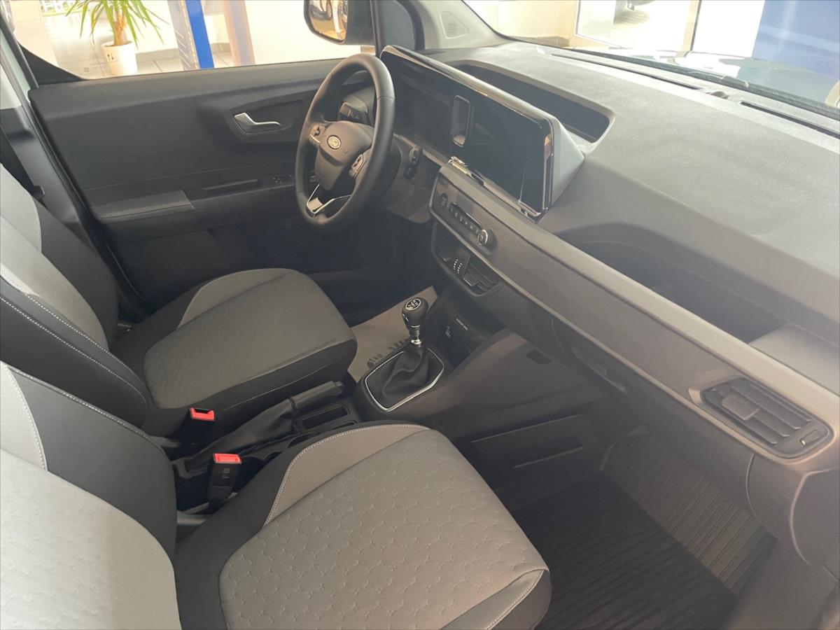 ford-tourneo-courier-1-0-ecoboost-titanium-l1 - 5