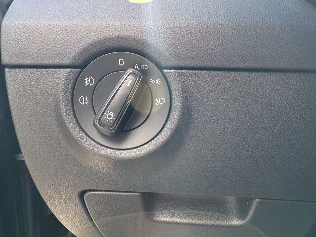skoda-octavia-combi-2-0-tdi-ambition - 7