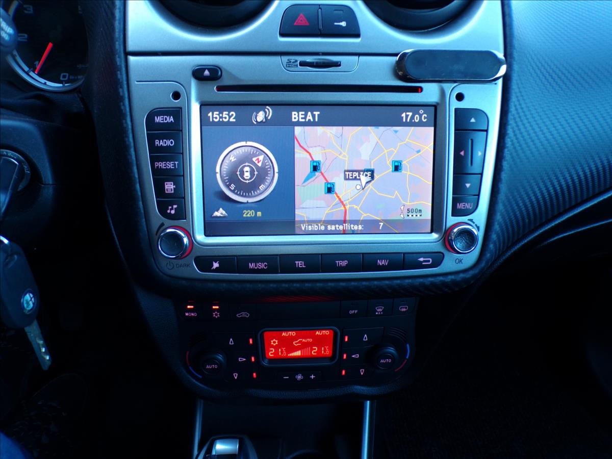 alfa-romeo-mito-1-6-jtd-88kw-navi-kuze-ser-kniha - 8