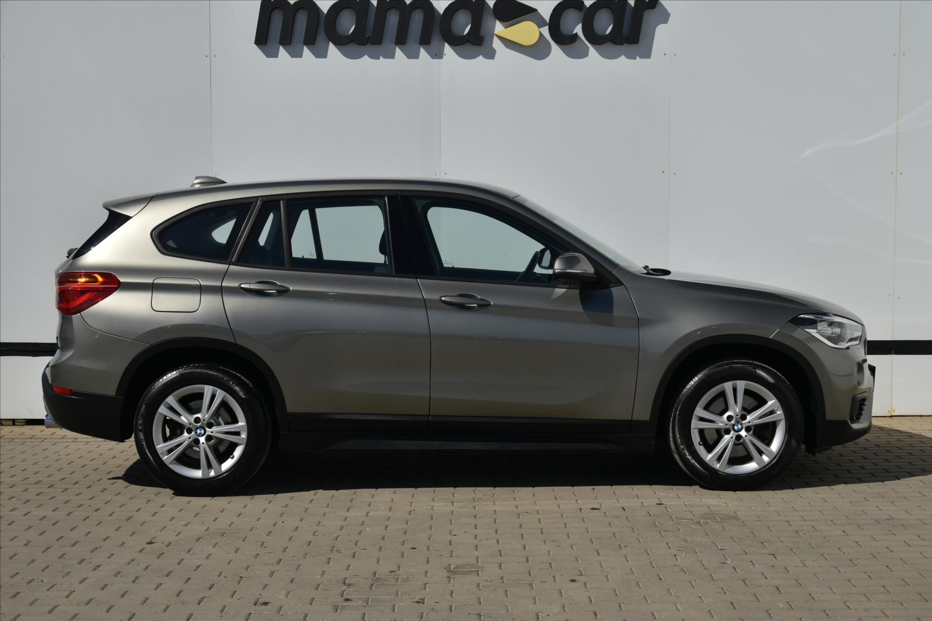 bmw-x1-xdrive-20d-140kw-1-majitel-cr - 7